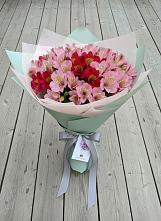 Букет цветов из:  Альстромерии в Бурибай
