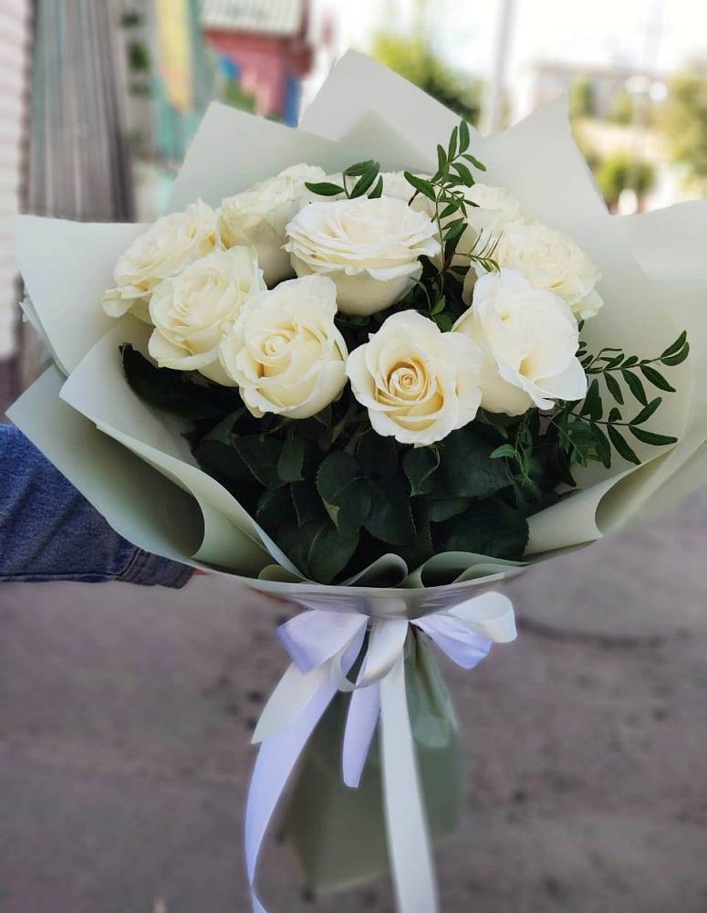 Букет Белые розы Проуд в Бурибай