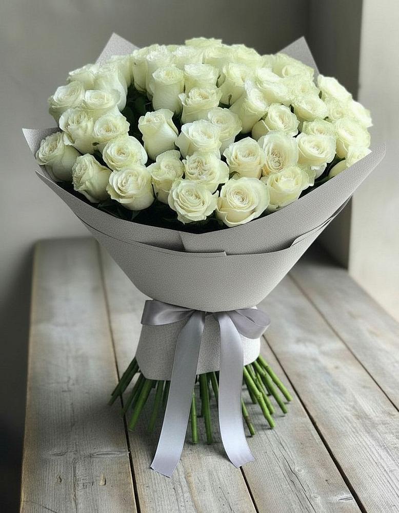Букет 35 Белых роз в Бурибай