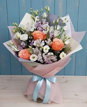 Букет цветов из:  Лизиантусы, Розы, Альстромерии и Гипсофила в Бурибай