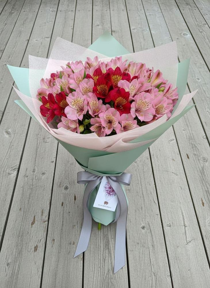 Букет цветов из: Альстромерии в Бурибай