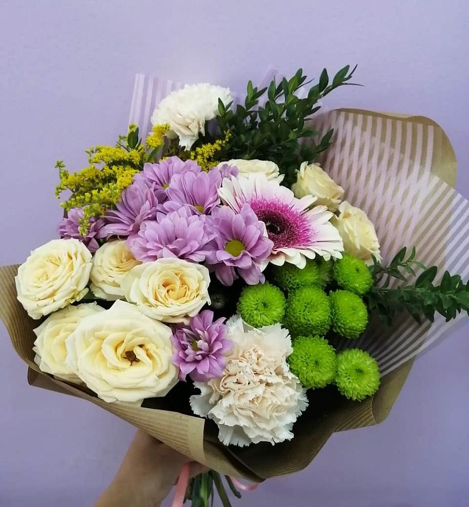 Букет цветов из: Хризантемы, Розы, Гвоздики и Герберы в Бурибай