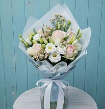Букет цветов из:  Розы и Лизиантусы в Бурибай